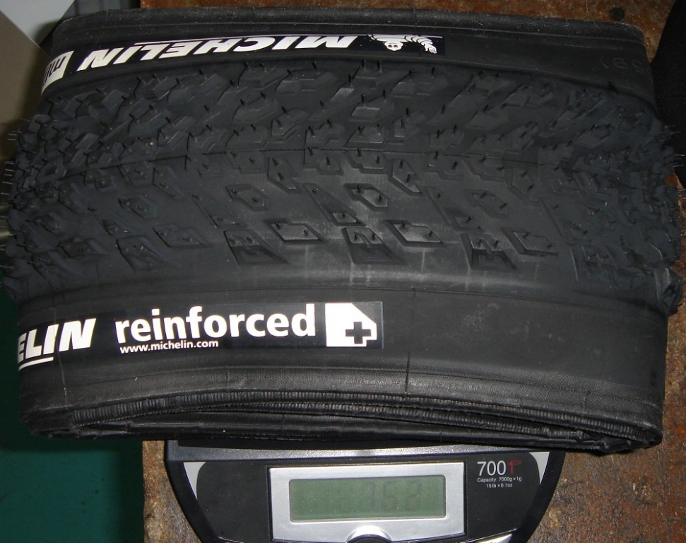 Michelin Dry 2 Reinforced 2007 : 762gr
