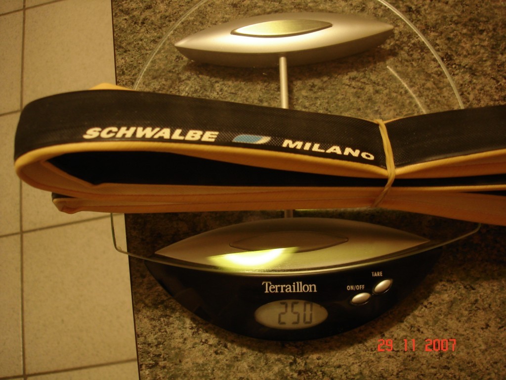 Schwalbe Milano 2007 : 250gr
